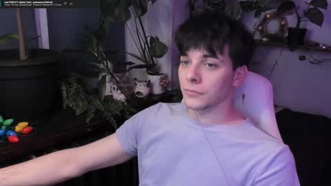 Snapshot of whiteegrimm chatting on 01-13-25, 07:53 Gus online show from 01-13-25, 07:53