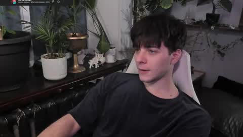 Snapshot of whiteegrimm chatting on 02-11-25, 10:07 Gus online show from 02-11-25, 10:07