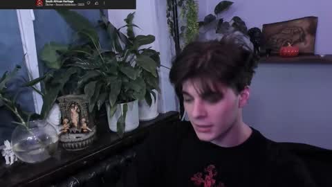 Snapshot of whiteegrimm chatting on 10-15-25, 12:55 Gus online show from 10-15-25, 12:55