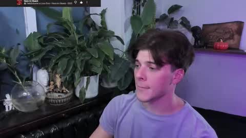 Snapshot of whiteegrimm chatting on 10-31-25, 08:54 Gus online show from 10-31-25, 08:54