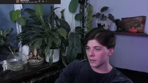 Snapshot of whiteegrimm chatting on 11-14-25, 08:40 Gus online show from 11-14-25, 08:40