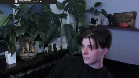 Snapshot of whiteegrimm chatting on 11-19-25, 08:31 Gus online show from 11-19-25, 08:31