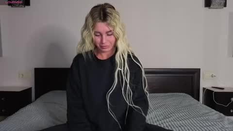 Snapshot of whiteflower_x0 chatting on 02-02-26, 06:34 ASK ME online show from 02-02-26, 06:34