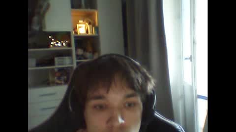 Snapshot of whitekingg chatting on 11-26-25, 10:49 whitekingg online show from 11-26-25, 10:49