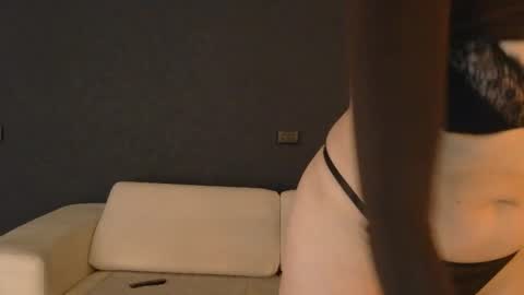 White Queen online show from 10-21-25, 09:32