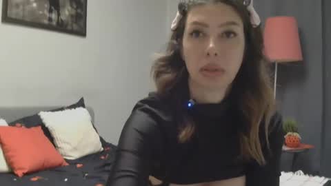 Snapshot of whitequeen888 chatting on 05-30-26, 04:31 White Queen online show from 05-30-26, 04:31