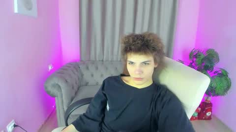 Snapshot of whiterabbit342 chatting on 01-17-26, 04:54 Geoffrey online show from 01-17-26, 04:54