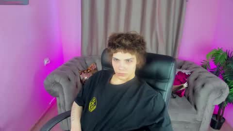 Snapshot of whiterabbit342 chatting on 03-18-26, 02:09 Geoffrey online show from 03-18-26, 02:09