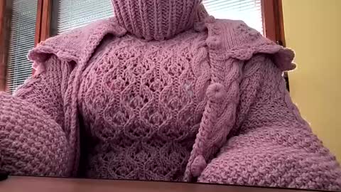 whitesweater online show from 12-18-24, 07:36