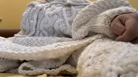 Snapshot of whitesweater chatting on 02-17-26, 06:32 whitesweater online show from 02-17-26, 06:32