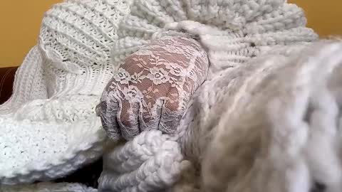 whitesweater online show from 03-31-26, 06:25