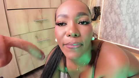 Snapshot of whitneyyfox chatting on 05-27-26, 10:51 whitneyyfox online show from 05-27-26, 10:51