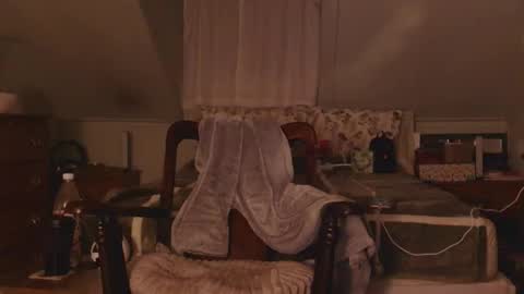 Snapshot of who_is_miss_dior chatting on 01-12-26, 11:26 Miss Dior online show from 01-12-26, 11:26