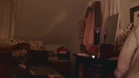 Snapshot of who_is_miss_dior chatting on 02-06-26, 05:56 Miss Dior online show from 02-06-26, 05:56