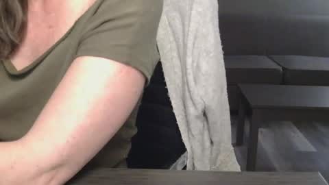 Snapshot of who_is_miss_dior chatting on 02-09-26, 02:15 Miss Dior online show from 02-09-26, 02:15