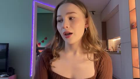 Alisa online show from 12-21-24, 07:35