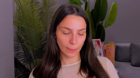 Snapshot of whoislulu chatting on 12-18-24, 07:52 whoislulu online show from 12-18-24, 07:52