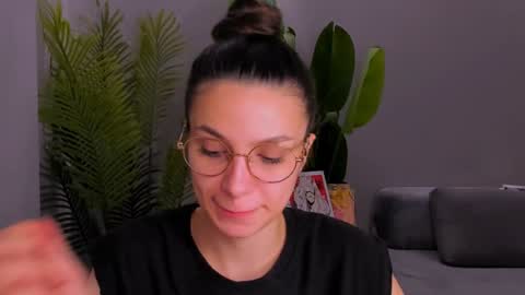 Snapshot of whoislulu chatting on 01-11-25, 10:29 whoislulu online show from 01-11-25, 10:29