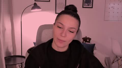 whoislulu online show from 04-03-26, 06:17