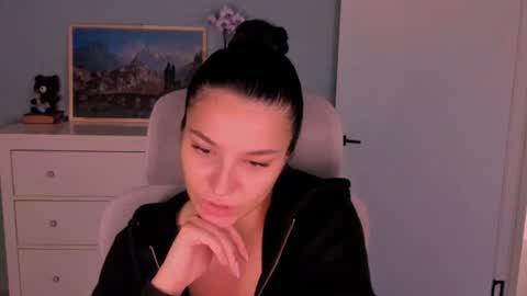 whoislulu online show from 07-02-26, 07:31