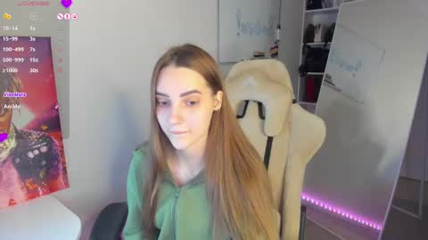 Snapshot of whole_eternity chatting on 12-31-24, 05:51 Abby online show from 12-31-24, 05:51