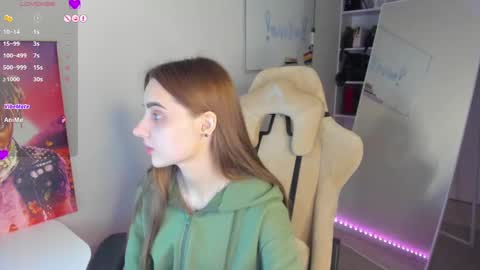 Snapshot of whole_eternity chatting on 12-31-24, 11:49 Abby online show from 12-31-24, 11:49