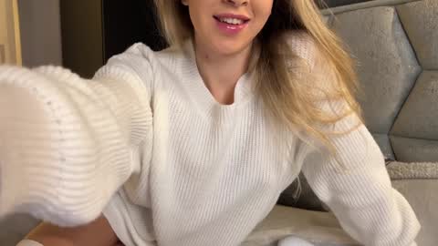 Alice online show from 12-20-24, 06:13