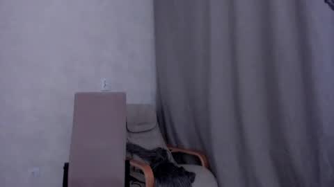 Veronica online show from 02-14-25, 01:51