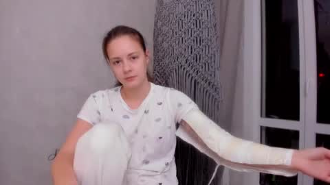 Veronica online show from 03-11-25, 07:36