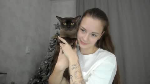 Snapshot of why_again_me chatting on 01-10-26, 07:37 Veronica online show from 01-10-26, 07:37