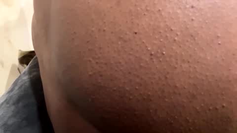 whyou12 online show from 11-22-25, 01:43