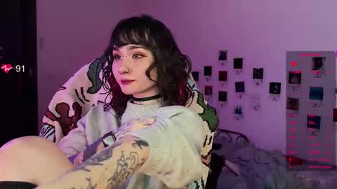 Snapshot of whysosweet chatting on 09-17-25, 12:56 iggy iggz online show from 09-17-25, 12:56