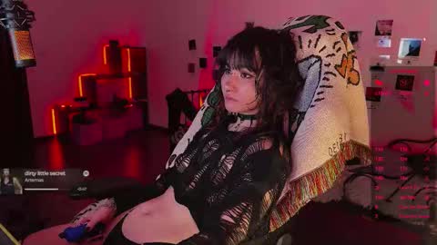 Snapshot of whysosweet chatting on 11-22-25, 12:31 iggy iggz online show from 11-22-25, 12:31