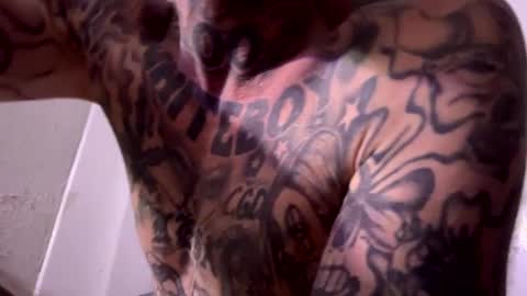 whyteboi8989 online show from 09-15-25, 11:38