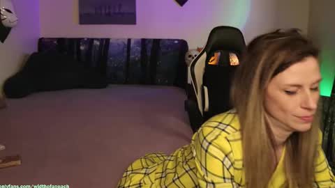 Gretchen  Jimmy online show from 11-01-25, 07:43