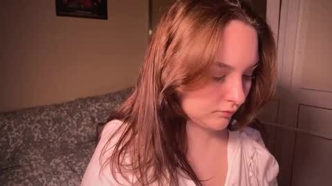 Snapshot of wievin chatting on 02-19-25, 05:06 VI online show from 02-19-25, 05:06