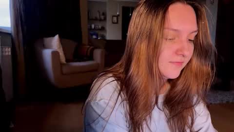 Snapshot of wievin chatting on 10-15-25, 02:06 VI online show from 10-15-25, 02:06