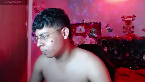 Snapshot of wiilliam_20 chatting on 12-06-24, 05:00 wiilliam online show from 12-06-24, 05:00