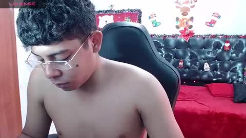 Snapshot of wiilliam_20 chatting on 12-18-24, 05:52 wiilliam online show from 12-18-24, 05:52