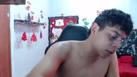 Snapshot of wiilliam_20 chatting on 12-19-24, 06:45 wiilliam online show from 12-19-24, 06:45