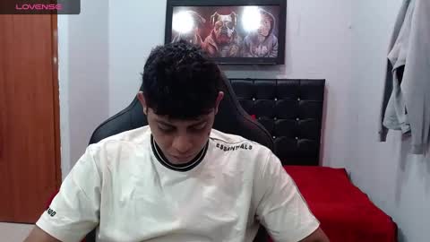 Snapshot of wiilliam_20 chatting on 02-20-25, 11:53 wiilliam online show from 02-20-25, 11:53