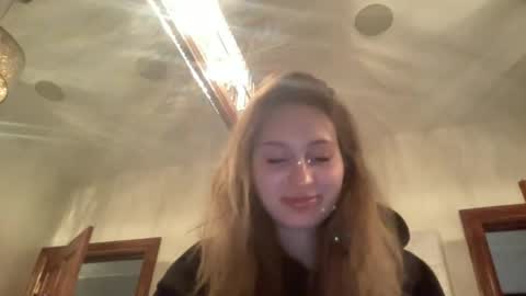 wiinterafterdarkk online show from 06-23-26, 08:07