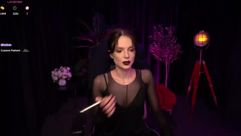 Snapshot of wild_alice_me chatting on 05-08-26, 03:39 Alice online show from 05-08-26, 03:39