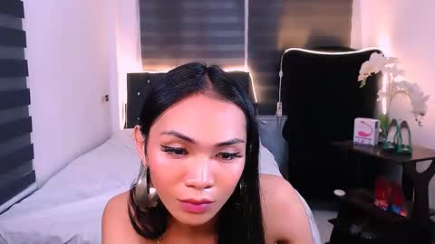 Snapshot of wild_lily30 chatting on 02-07-25, 05:10 wild lily30 online show from 02-07-25, 05:10