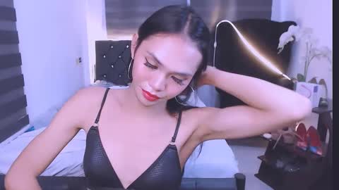 Snapshot of wild_lily30 chatting on 02-09-25, 03:32 wild lily30 online show from 02-09-25, 03:32