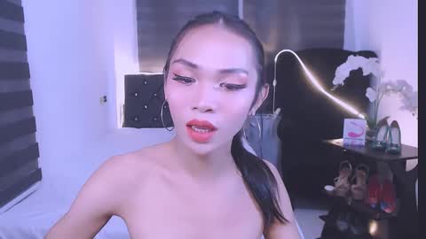 Snapshot of wild_lily30 chatting on 02-15-25, 08:54 wild lily30 online show from 02-15-25, 08:54