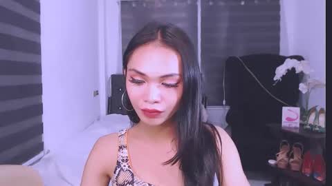 Snapshot of wild_lily30 chatting on 02-19-25, 05:49 wild lily30 online show from 02-19-25, 05:49