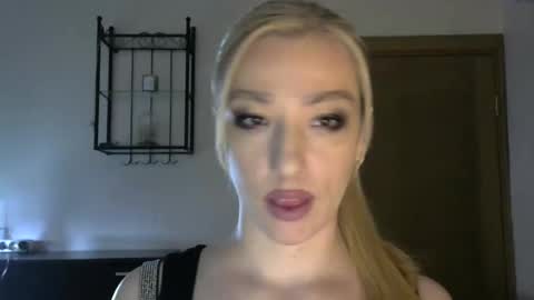 Alina online show from 01-22-25, 08:07