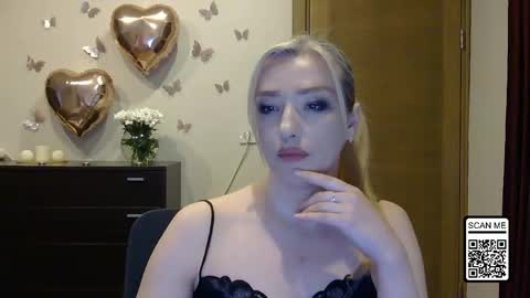 Snapshot of wild_silk_desire chatting on 04-30-26, 05:08 Alina online show from 04-30-26, 05:08