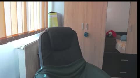 Bea online show from 10-29-25, 08:27